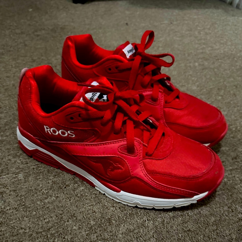 comfortable walking shoes KangaROOS